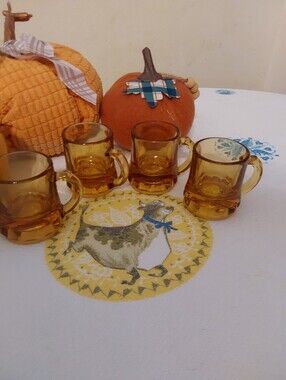 Set Of 4 Federal Amber Toy Mugs, 1970s Root Beer Barware